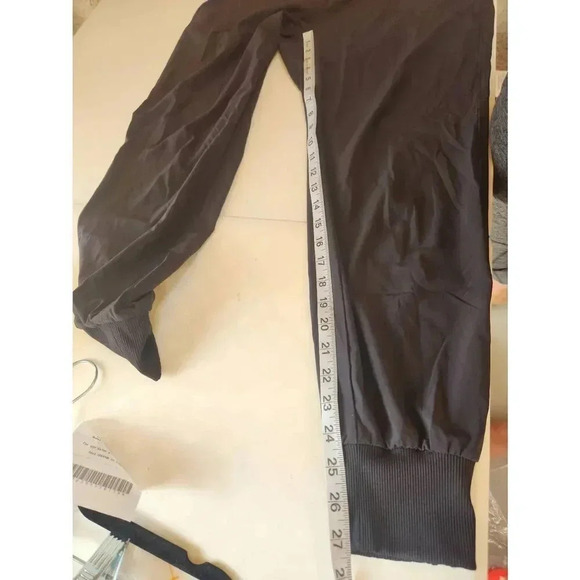Athleta Joggers Size 8 Black - Picture 5 of 6